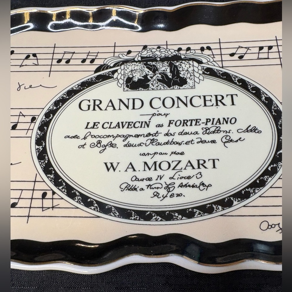Decorative Ceramic Serving Platter Featuring Music Theme “Grand Concert” - Picture 4 of 9